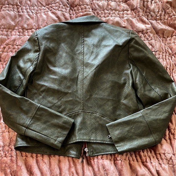 BB Dakota Green Leather Jacket - Picture 6 of 6